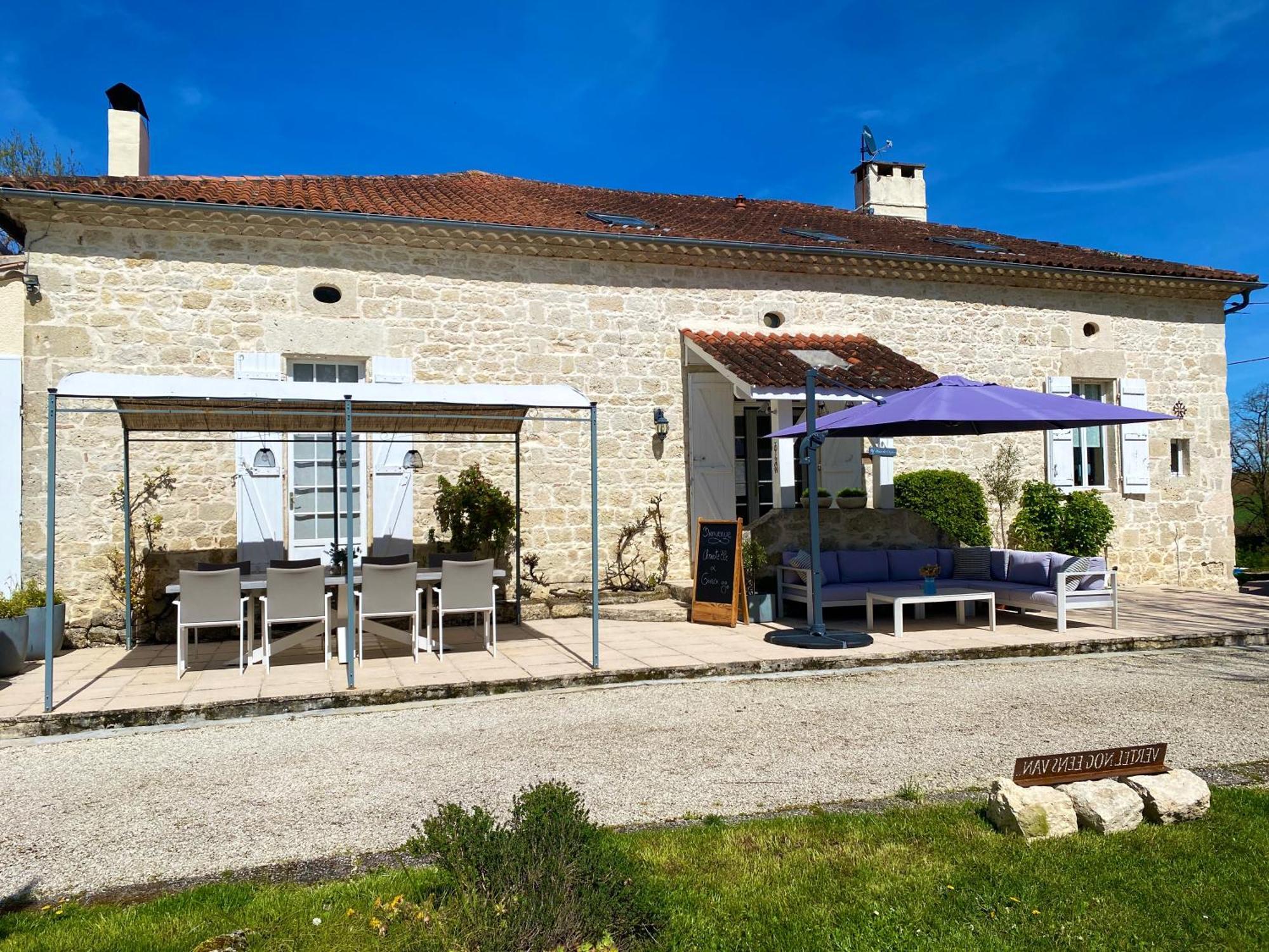Le Petit Bleu Chambre D'Hotes Bourg-de-Visa Bagian luar foto
